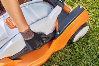 Centralna regulacja wysokości - Stihl RM 248